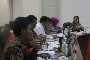 Rapat terbatas dipimpin presiden dengan tema Pencegahan dan Penanggulangan masalah kekerasan terhadap anak (4)