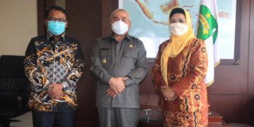 KOMITMEN GUBERNUR KALTIM DALAM PEMBENTUKAN KPAD