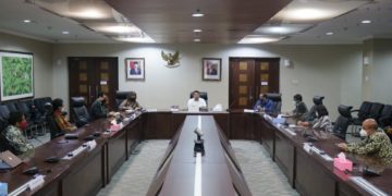 AUDIENSI LIMA LEMBAGA DENGAN KEPALA STAF PRESIDEN MEMBAHAS AKSELERASI KEBIJAKAN DAN PROGRAM PENCEGAHAN KEKERASAN DAN PENYIKSAAN DI INSTITUSI NEGARA