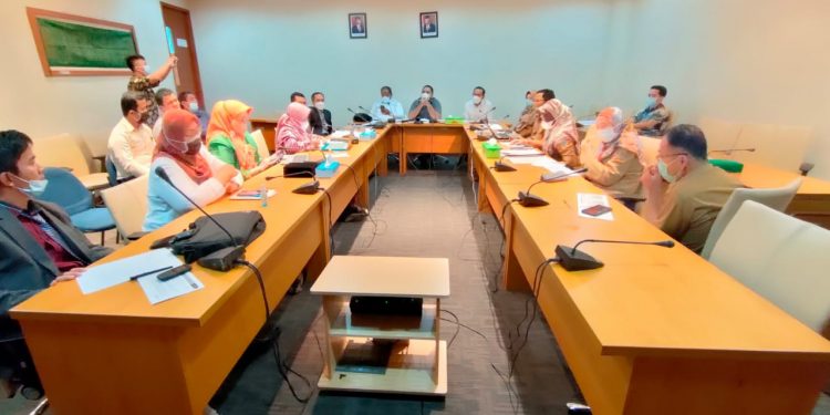 RDP: KPAI BERSAMA DPRD, DINAS PPPA, FORUM MASYARAKAT SIPIL SUMATERA UTARA MEMBAHAS URGENSI PEMBENTUKAN KPAD