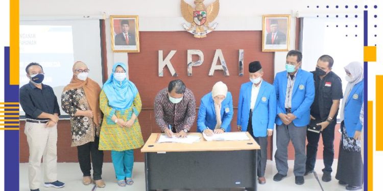 KPAI DAN UNIVERSITAS ISLAM MAKASSAR TANDA TANGANI NOTA KESEPAHAMAN SEBAGAI WUJUD INTEGRASI PERLINDUNGAN ANAK DALAM TRIDHARMA PERGURUAN TINGGI