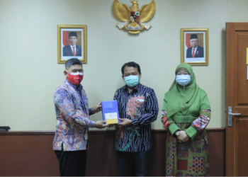 SEBAGAI UPAYA BERINOVASI DALAM KEBIJAKAN DAN PROGRAM PENYELENGGARAAN PERLINDUNGAN ANAK, KPPAD KALIMANTAN BARAT AUDIENSI DENGAN KPAI