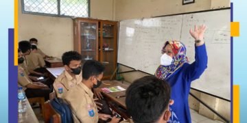 KPAI PENGAWASAN PEMBELAJARAN TATAP MUKA TAHUN 2022 KE SEKOLAH-SEKOLAH DI KOTA TANGERANG, PROVINSI BANTEN