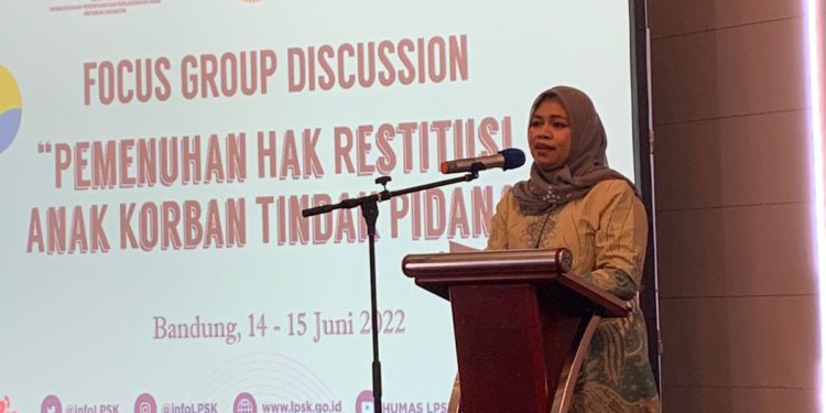 PENEGAK HUKUM WAJIB MEMBERITAHUKAN HAK ATAS RESTITUSI KEPADA KORBAN