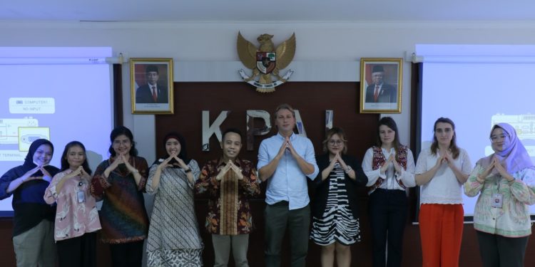 AUDIENSI KEDUBES KERAJAAN BELANDA: KASUS HAK ASUH ANAK