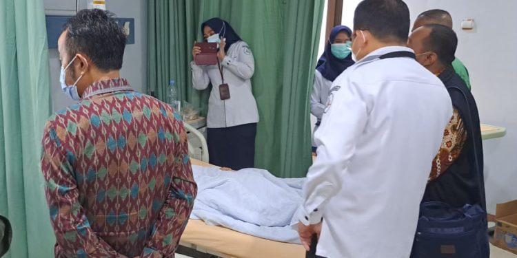 KPAI LAKUKAN PENGAWASAN ANAK KORBAN KELALAIAN MEDIS DI PALEMBANG