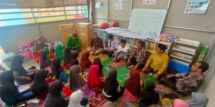 FASILITAS PENDIDIKAN PERLU DIPRIORITASKAN BAGI ANAK KORBAN BENCANA ALAM DI CIANJUR