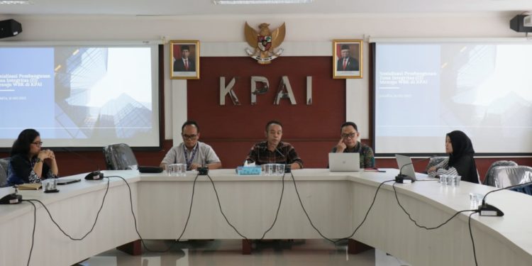 KPAI LAKUKAN SOSIALISASI SEBAGAI BENTUK IMPLEMENTASI KOMITMEN SATKER MENUJU WILAYAH BEBAS KORUPSI