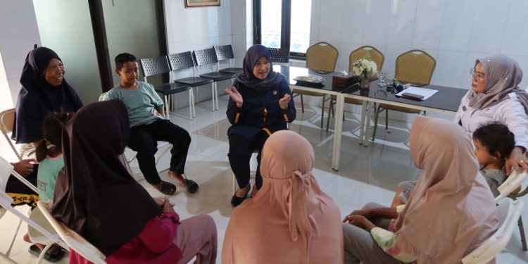 PEMENUHAN HAK ANAK PEKERJA MIGRAN DI KABUPATEN CIREBON