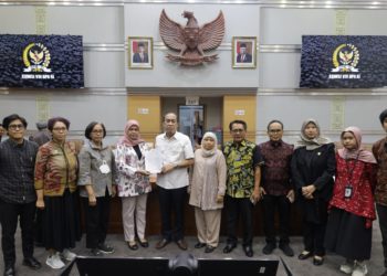 KOMITMEN KPAI DAN KOMISI VIII DPR RI TERHADAP PEMENUHAN HAK ANAK PADA KASUS KEKERASAN TERHADAP ANAK YANG DIDUGA DILAKUKAN APH DI PADANG