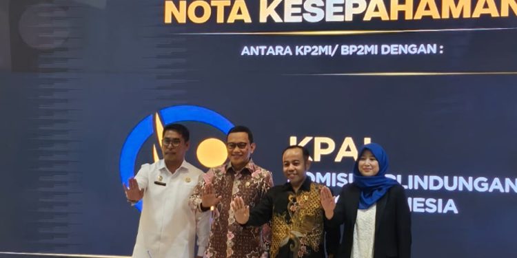 KPAI dan KP2MI Tandatangani Nota Kesepahaman Sinergitas Pelindungan Anak Pekerja Migran